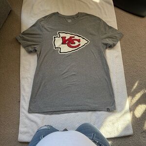 47 Gray Kansas City Chiefs Logo Tee